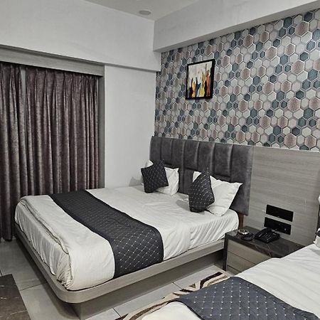 Hotel Allen 아흐메다바드 외부 사진